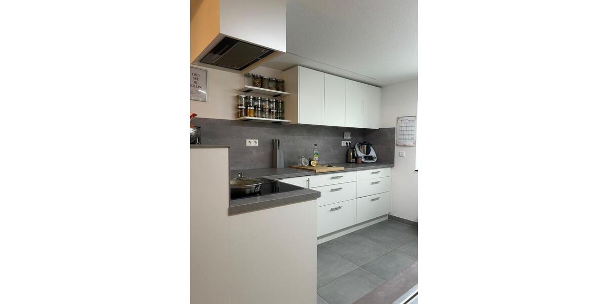 Etagenwohnung Brackenheim - 6 Zimmer, 140 m&sup2;, 1.450&euro; | Angebot:27564674