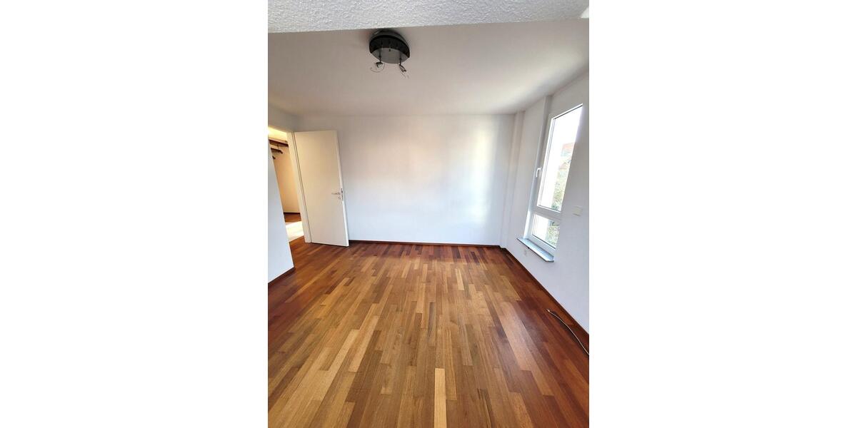 Maisonettenwohnung Sindelfingen - 3.5 Zimmer, 98 m&sup2;, 439.000&euro; | Angebot:25959642