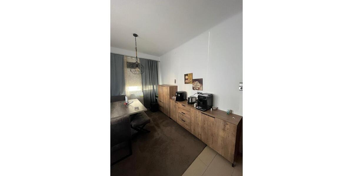 Erdgeschoßwohnung Stuttgart Bad Cannstatt - 3 Zimmer, 80 m&sup2;, 1.500&euro; | Angebot:25262534