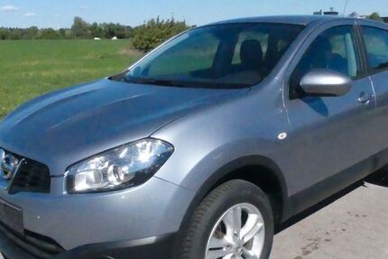Nissan Qashqai 65.800 km 8.900 &euro; Gerlingen 70839