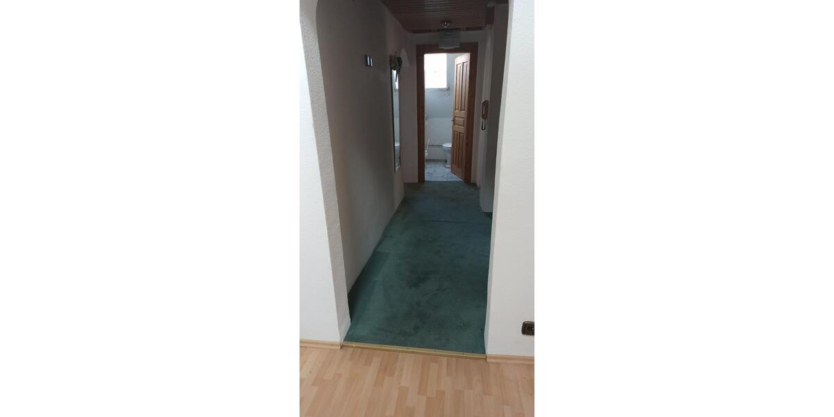 Dachgeschoßwohnung Stuttgart Stuttgart-Süd - 2.5 Zimmer, 70 m&sup2;, 259.000&euro; | Angebot:23589305