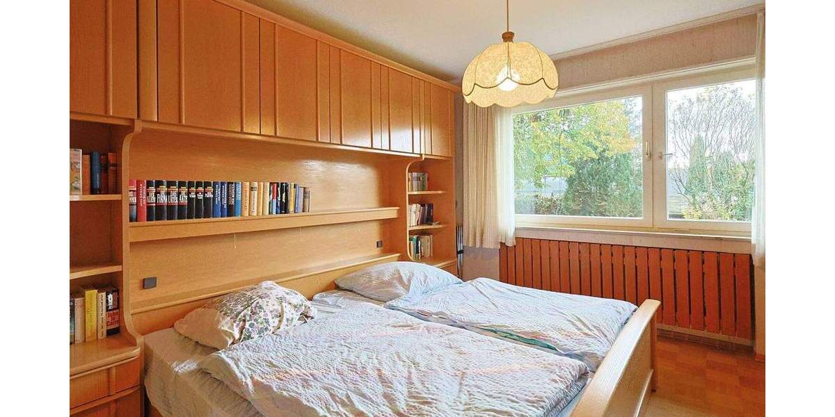 Mehrfamilienhaus, Wohnhaus Sindelfingen-Maichingen Maichingen - 7 Zimmer, 284 m&sup2;, 895.000&euro; | Angebot:25682110