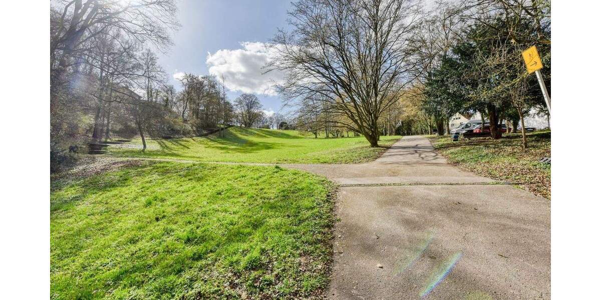 Etagenwohnung Stuttgart Nord - 2 Zimmer, 80 m&sup2;, 1.000&euro; | Angebot:25729901