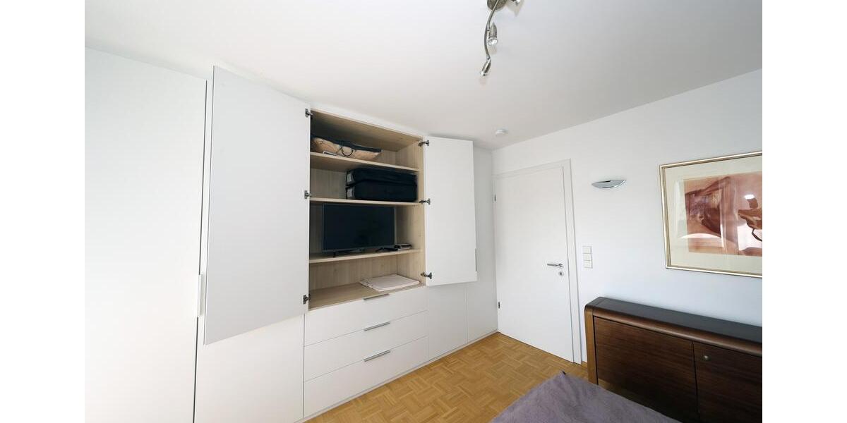 Etagenwohnung Schwieberdingen - 4.5 Zimmer, 110 m&sup2;, 2.000&euro; | Angebot:24678659