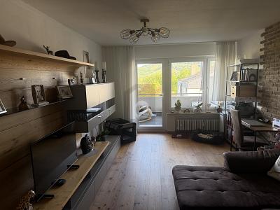 RUHIGES ZUHAUSE MIT ZWEI BALKONEN - Etagenwohnung Kernen im Remstal | Angebot:27493606