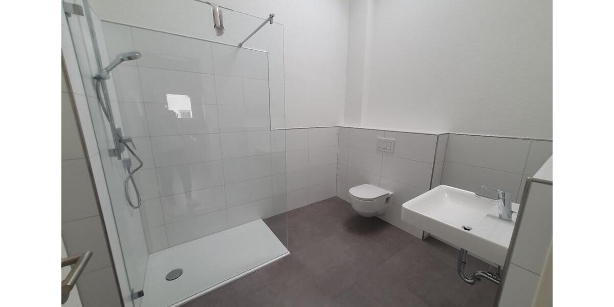 Dachgeschoßwohnung Winnenden - 4 Zimmer, 130 m&sup2;, 1.675&euro; | Angebot:27565836