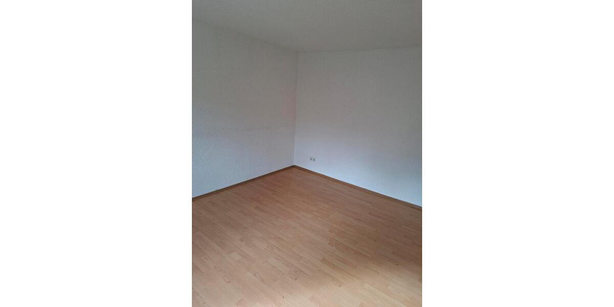 Erdgeschoßwohnung Sersheim - 2 Zimmer, 40 m&sup2;, 550&euro; | Angebot:25993652