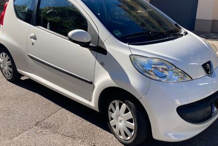 Peugeot 107 127.792 km 2.600 &euro; Stuttgart 70186