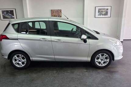 Ford B-Max 167.000 km 5.990 &euro; Asperg 71679
