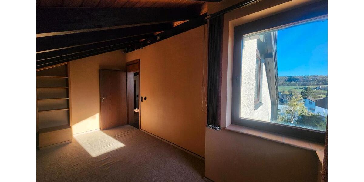 Einfamilienhaus Leonberg - 6.5 Zimmer, 186 m&sup2;, 790.000&euro; | Angebot:27217686