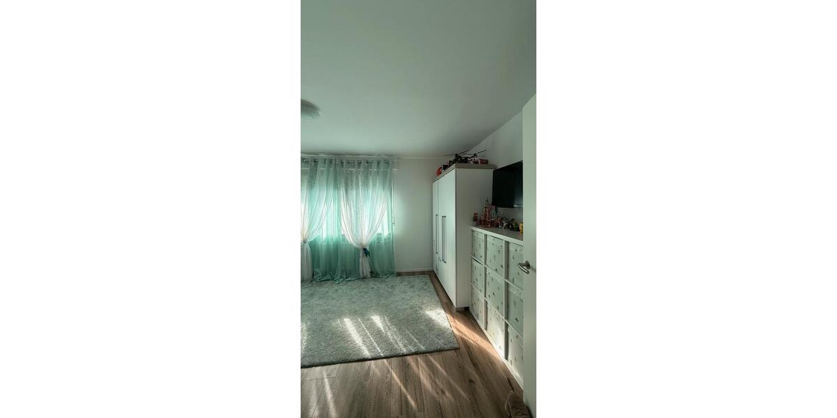Etagenwohnung Heilbronn Böckingen - 3.5 Zimmer, 90 m&sup2;, 1.500&euro; | Angebot:27582001