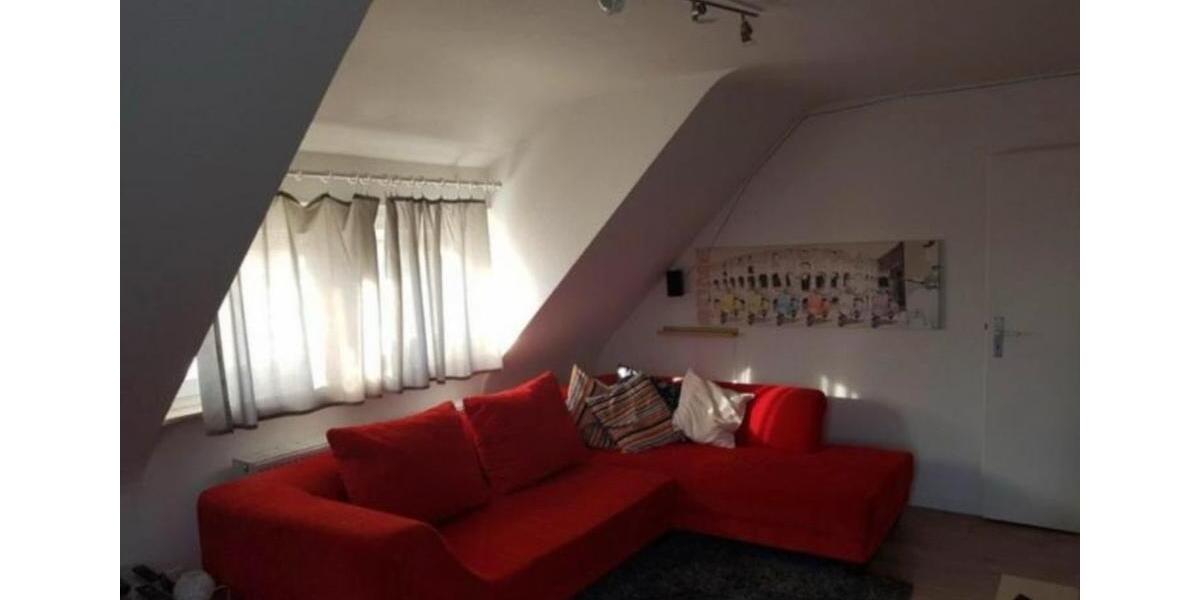 Dachgeschoßwohnung Stuttgart Bad Cannstatt - 3 Zimmer, 60 m&sup2;, 900&euro; | Angebot:26420795