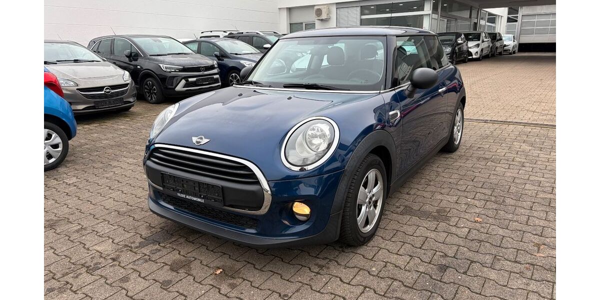 Mini ONE 128.848 km 7.595 &euro; Stuttgart 70597