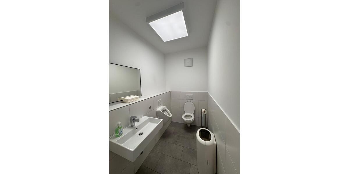 Gewerbeobjekt Ludwigsburg Eglosheim - 2.250&euro; | Angebot:26453712