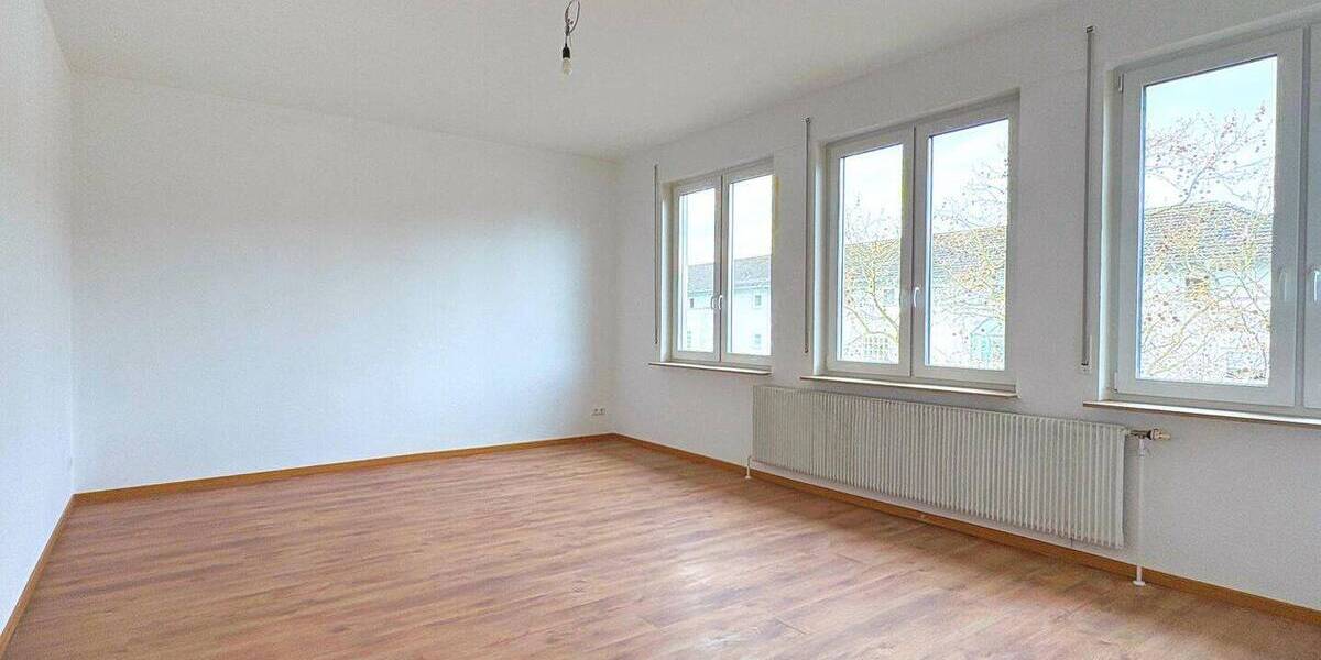 Etagenwohnung Esslingen am Neckar Oberesslingen - 3 Zimmer, 95 m&sup2;, 1.100&euro; | Angebot:26261611