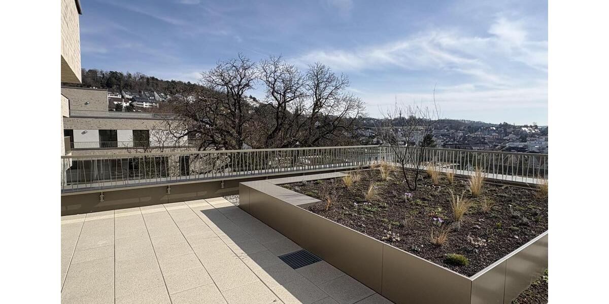 Dachgeschoßwohnung Leonberg - 4 Zimmer, 124 m&sup2;, 2.472&euro; | Angebot:24919337