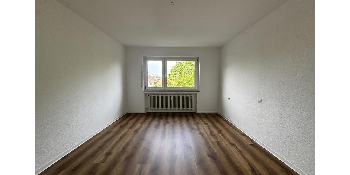 Etagenwohnung Ludwigsburg Hoheneck - 5.5 Zimmer, 135 m&sup2;, 1.650&euro; | Angebot:26477081