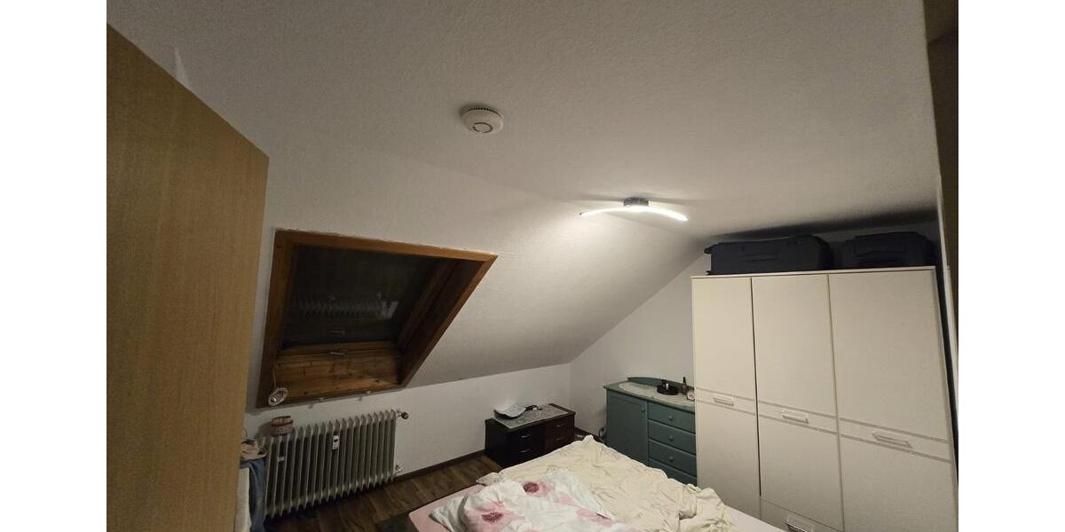 Dachgeschoßwohnung Leonberg - 4 Zimmer, 61 m&sup2;, 239.000&euro; | Angebot:25791428