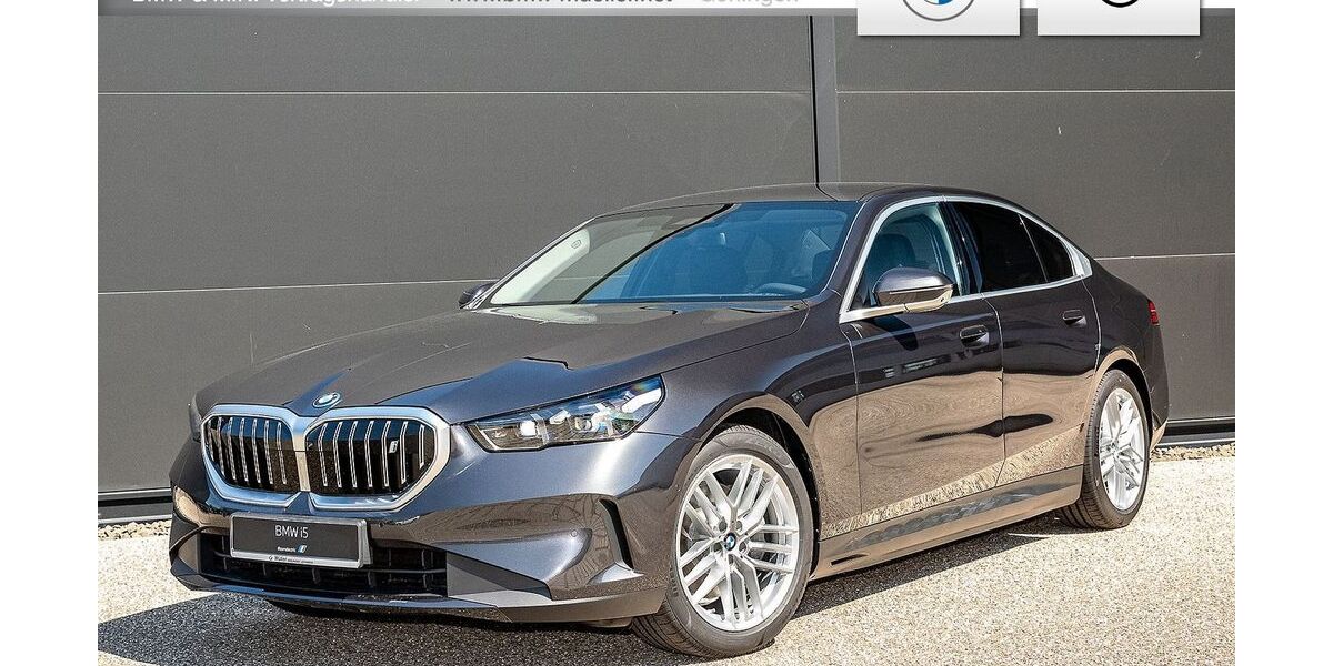 BMW i5 5.000 km 62.940 &euro; Gerlingen 70839