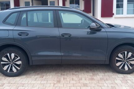 VW Tiguan 14.000 km 40.900 &euro; Heilbronn 74078