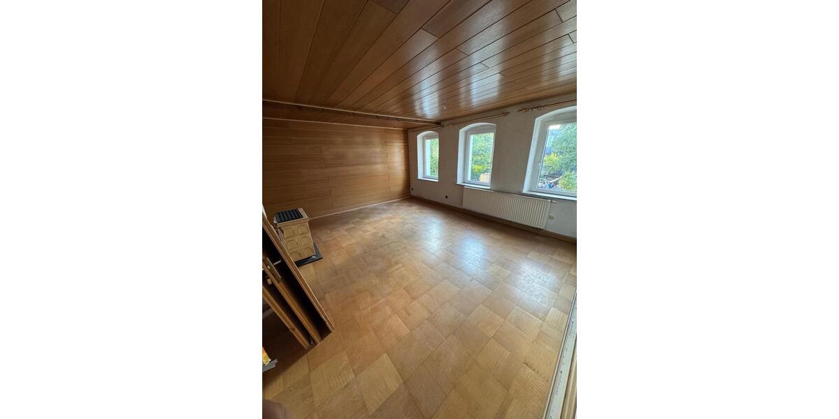Reihenhaus Ostfildern - 7 Zimmer, 180 m&sup2;, 92.000&euro; | Angebot:24828041
