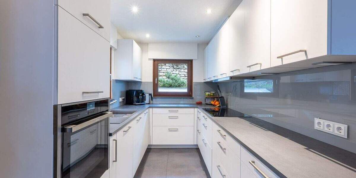 Einfamilienhaus Asperg - 7 Zimmer, 164 m&sup2;, 599.000&euro; | Angebot:25697958