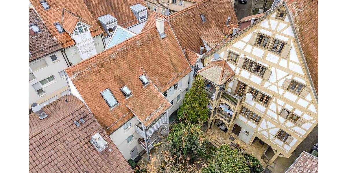 Mehrfamilienhaus, Wohnhaus Stuttgart Bad Cannstatt - 8 Zimmer, 105 m&sup2;, 698.000&euro; | Angebot:25690119