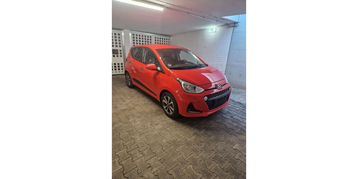Hyundai i10 20.231 km 12.450 &euro; Böblingen 71032