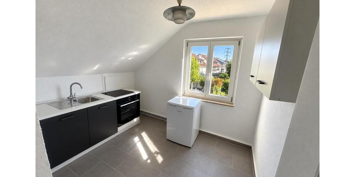 Dachgeschoßwohnung Asperg - 2.5 Zimmer, 45 m&sup2;, 800&euro; | Angebot:27570398