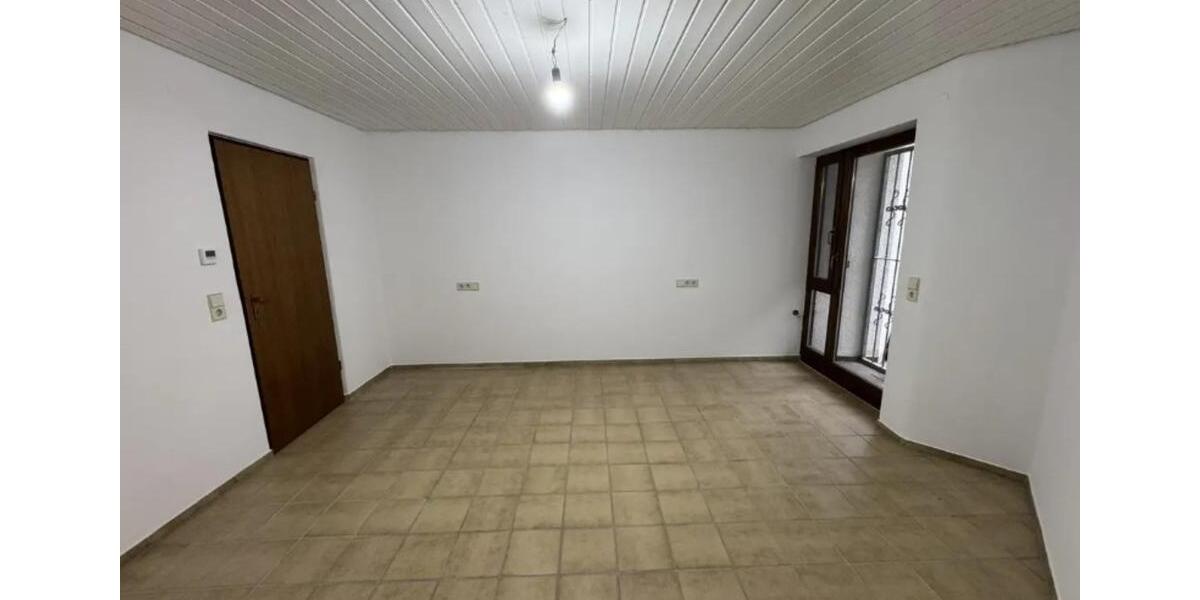 Etagenwohnung Plochingen - 3 Zimmer, 96 m&sup2;, 1.250&euro; | Angebot:25234571