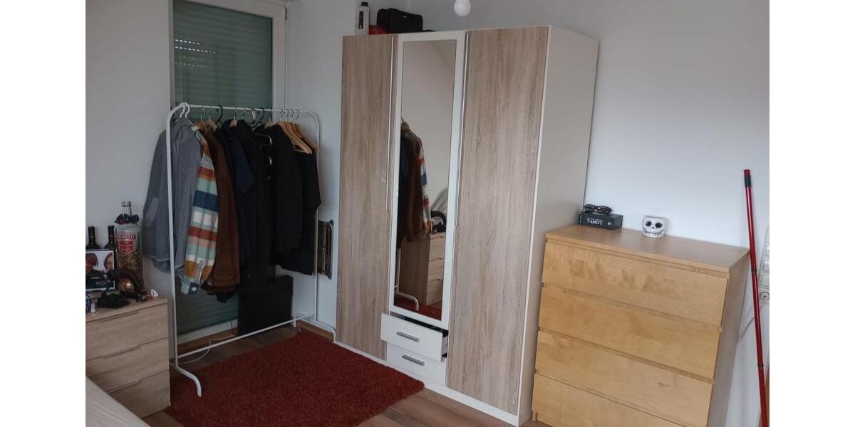 Dachgeschoßwohnung Esslingen am Neckar Hegensberg - 3 Zimmer, 71 m&sup2;, 1.350&euro; | Angebot:25174491