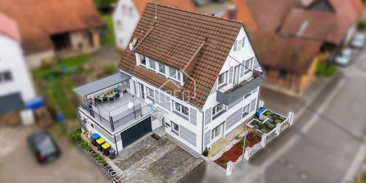 Einfamilienhaus Allmersbach im Tal - 8 Zimmer, 155 m&sup2;, 440.000&euro; | Angebot:23300826