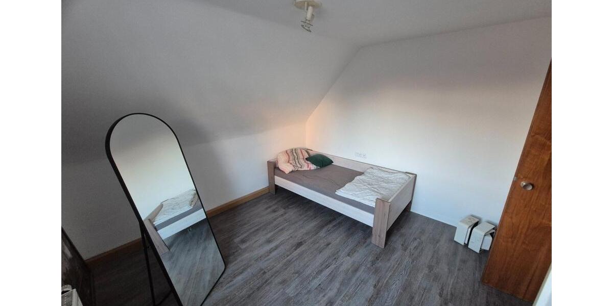 Etagenwohnung Nordheim - 3 Zimmer, 75 m&sup2;, 900&euro; | Angebot:27578303
