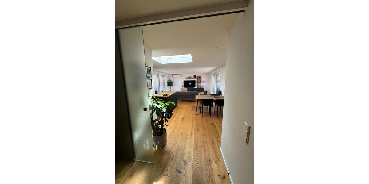 Einfamilienhaus Markgröningen - 3.5 Zimmer, 140 m&sup2;, 2.050&euro; | Angebot:25369088