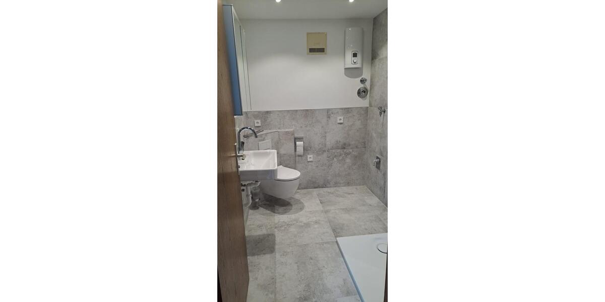 Dachgeschoßwohnung Schorndorf - 2 Zimmer, 48 m&sup2;, 600&euro; | Angebot:26125735