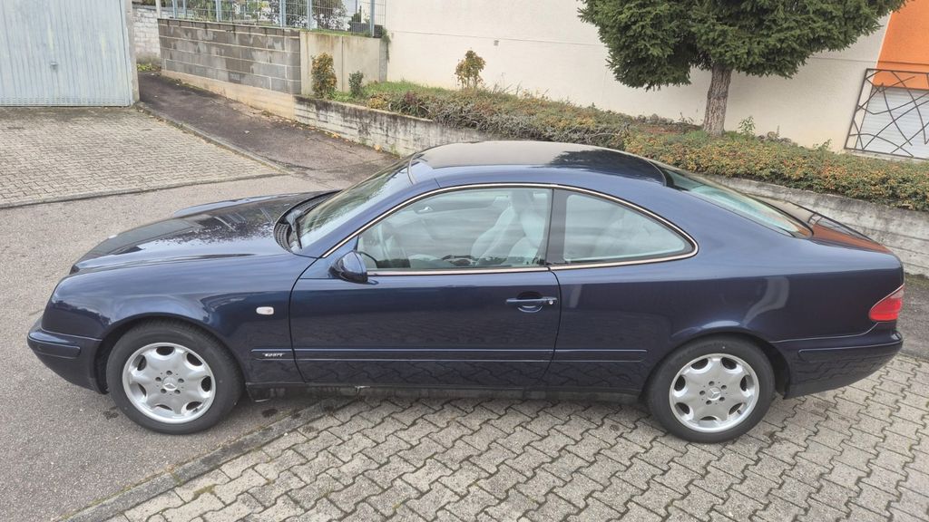 Mercedes-Benz CLK 320 192.000 km 2.750 &euro; Waiblingen OT Hegnach 71334