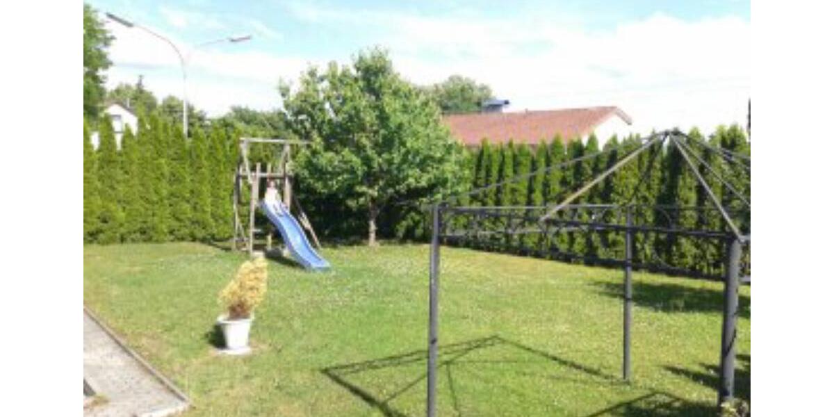 Erdgeschoßwohnung Burgstetten - 6 Zimmer, 174 m&sup2;, 2.000&euro; | Angebot:25925244