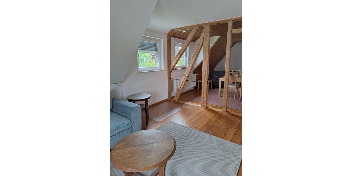 Dachgeschoßwohnung Leonberg - 2.5 Zimmer, 65 m&sup2;, 650&euro; | Angebot:23735559
