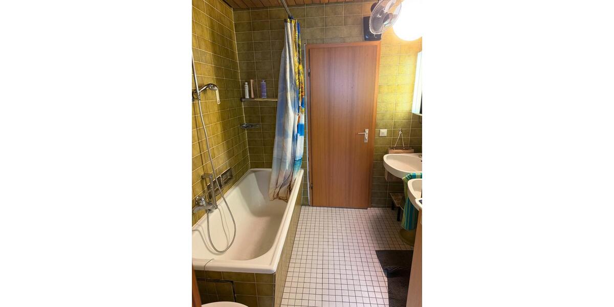 Etagenwohnung Fellbach Oeffingen - 1 Zimmer, 25 m&sup2;, 550&euro; | Angebot:27537289