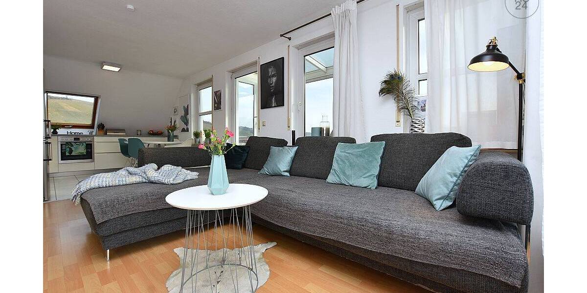 Etagenwohnung Stuttgart Untertürkheim - 2 Zimmer, 70 m&sup2;, 1.390&euro; | Angebot:26627287