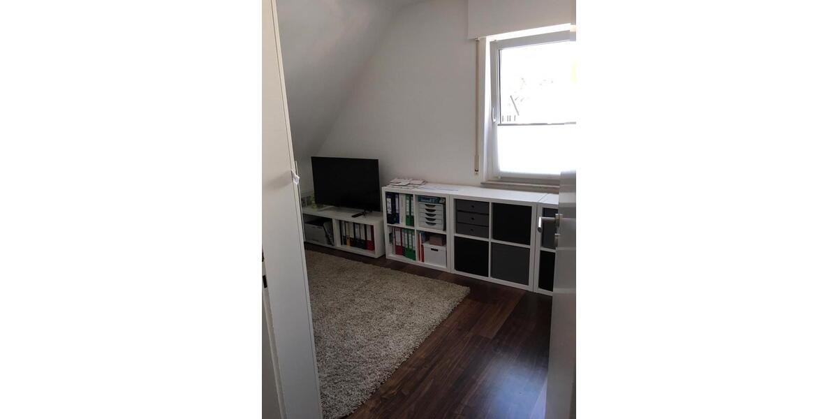 Dachgeschoßwohnung Stuttgart Hedelfingen - 3 Zimmer, 62 m&sup2;, 279.000&euro; | Angebot:26058390