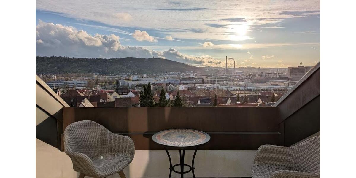 Dachgeschoßwohnung Stuttgart Luginsland - 4.5 Zimmer, 129 m&sup2;, 1.800&euro; | Angebot:25539472