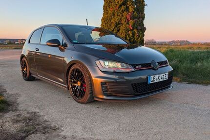 VW Golf 124.780 km 17.888 &euro; Schwieberdingen 71701