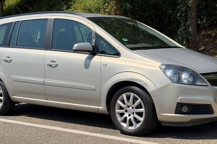 Opel Zafira 160.000 km 4.300 &euro; Fellbach 70736