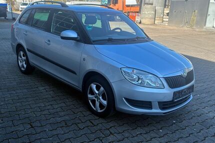 Skoda Fabia 255.105 km 3.990 &euro; Waiblingen Neustadt ( 15 km von Stuttgart ) 71336