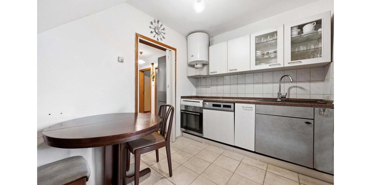 Mehrfamilienhaus, Wohnhaus Stuttgart Zuffenhausen - 12 Zimmer, 233 m&sup2;, 954.000&euro; | Angebot:26446869