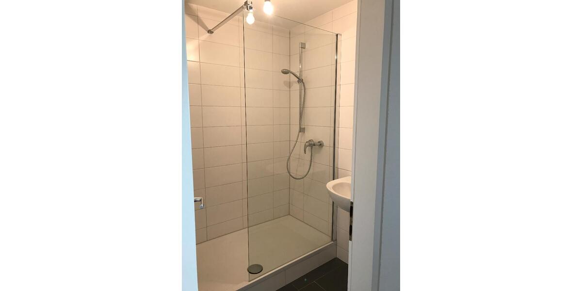Dachgeschoßwohnung Esslingen am Neckar Pliensauvorstadt - 2 Zimmer, 74 m&sup2;, 831&euro; | Angebot:26372730