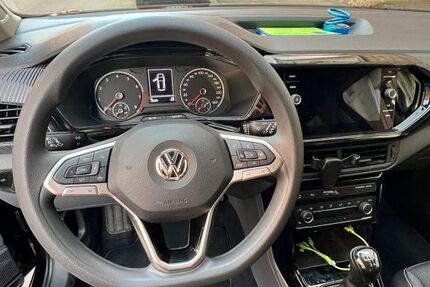 VW T-Cross 35.500 km 16.100 &euro; Stuttgart 70186