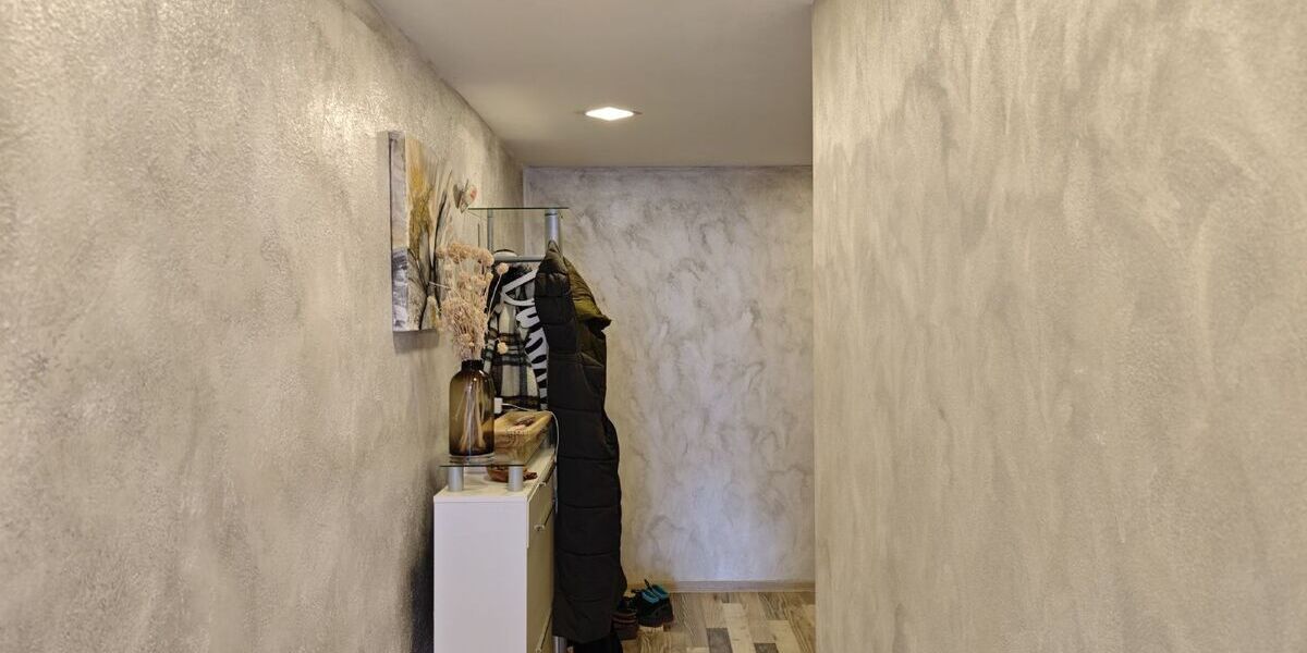 Starke Kapitalanlage - 5-Familienhaus mit Ausbaupotential - Mehrfamilienhaus, Wohnhaus Tiefenbronn | Angebot:24568753