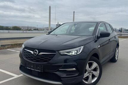 Opel Grandland (X) 99.440 km 14.750 &euro; Sindelfingen/Stuttgart 71065